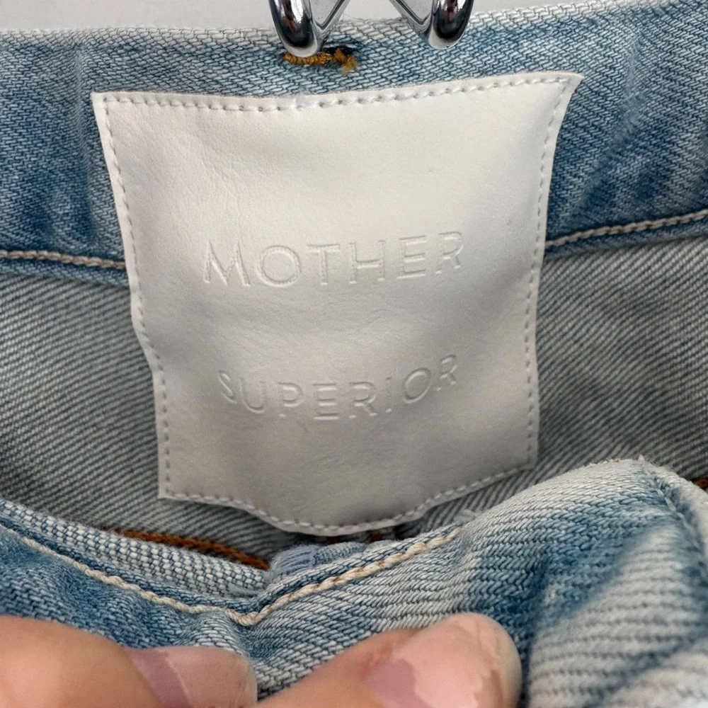 MOTHER DENIM THE FLY CUT PROPER SHORT - Picture 2 of 8